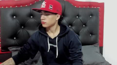 Snapshot of thiago_divine_anki chatting on 10/17/25, 10:23 thiago_divine_anki online show from 10/17/25, 10:23