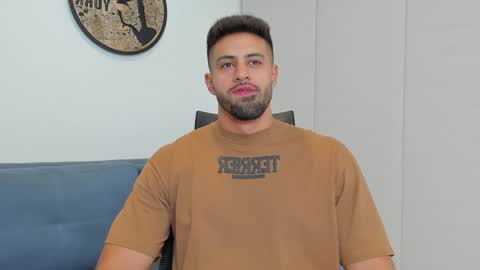 thiago_driussi online show from 12/10/24, 03:09
