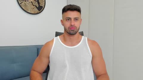 thiago_driussi online show from 12/13/24, 03:38