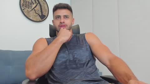 thiago_driussi online show from 12/18/24, 04:20