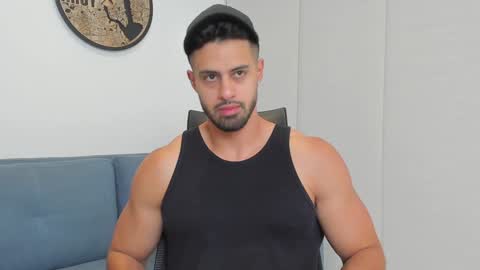 thiago_driussi online show from 12/21/24, 03:03