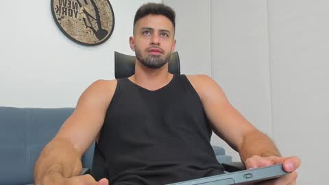 thiago_driussi online show from 12/27/24, 01:32