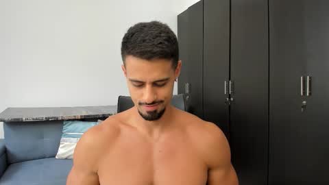 thiago_driussi online show from 11/20/25, 09:03