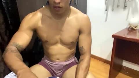 thiago_happy online show from 12/22/25, 03:47