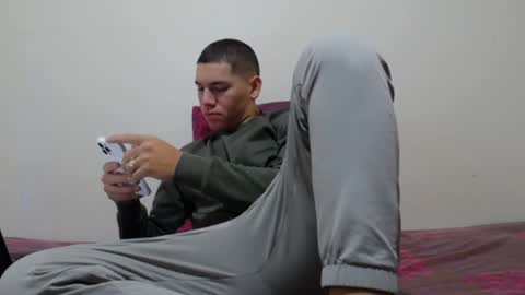 Snapshot of thiago_hot_boy chatting on 12/18/24, 11:45 Thiago independent model online show from 12/18/24, 11:45