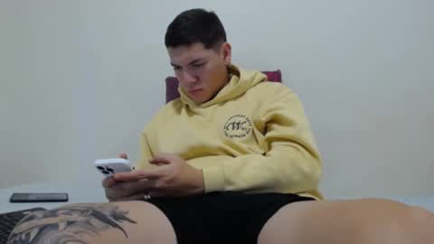 Snapshot of thiago_hot_boy chatting on 01/30/25, 07:59 Thiago independent model online show from 01/30/25, 07:59