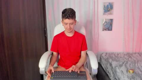 Manuel online show from 10/06/25, 01:58