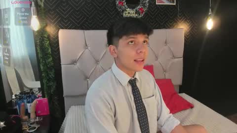 thiago online show from 12/15/25, 01:48