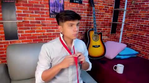 Snapshot of thiago_kozak chatting on 06/16/26, 01:14 thiago online show from 06/16/26, 01:14