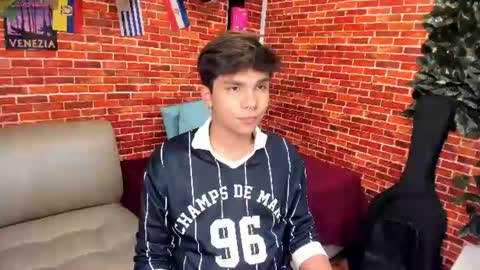 Snapshot of thiago_kozak chatting on 06/30/26, 12:17 thiago online show from 06/30/26, 12:17