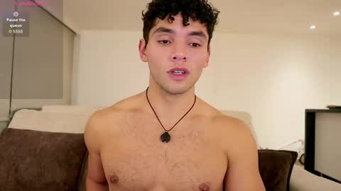 Snapshot of thiago_l chatting on 05/08/26, 04:40 Just Thiago online show from 05/08/26, 04:40