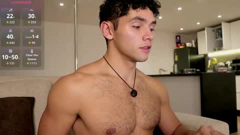 Snapshot of thiago_l chatting on 05/29/26, 11:25 Just Thiago online show from 05/29/26, 11:25