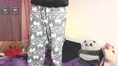 Snapshot of thiago_n_sam chatting on 04/01/26, 05:19 thiago_n_sam online show from 04/01/26, 05:19