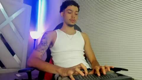 Snapshot of thiago_preston chatting on 06/14/26, 07:38 Thiago online show from 06/14/26, 07:38