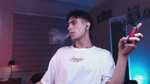 Snapshot of thiago_rockwell chatting on 12/11/24, 01:15 Thiago online show from 12/11/24, 01:15