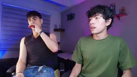 Snapshot of thiago_rockwell chatting on 10/03/25, 08:00 Thiago online show from 10/03/25, 08:00