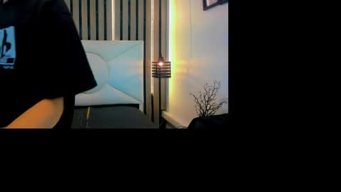 Snapshot of thiago_twink38 chatting on 04/14/26, 03:34 thiago_twink38 online show from 04/14/26, 03:34