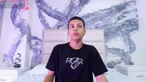 Snapshot of thiagocollin chatting on 09/20/25, 06:53 THGIAGO online show from 09/20/25, 06:53