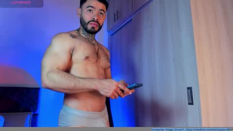 Snapshot of thiagoferrari1 chatting on 03/26/26, 04:01 thiago online show from 03/26/26, 04:01