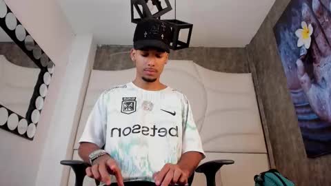 ThiagoFerreti online show from 10/04/25, 03:59