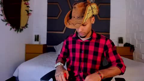 ThiagoFerreti online show from 11/26/25, 07:48