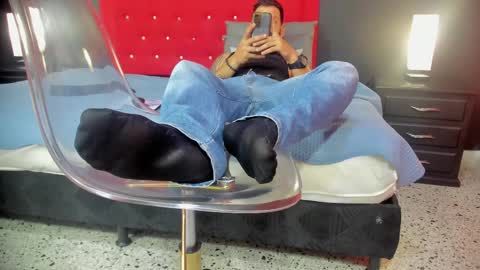 Thia Gomez online show from 09/26/25, 12:42