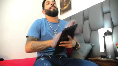 Snapshot of thiagomez17 chatting on 04/07/26, 07:14 Thia Gomez online show from 04/07/26, 07:14