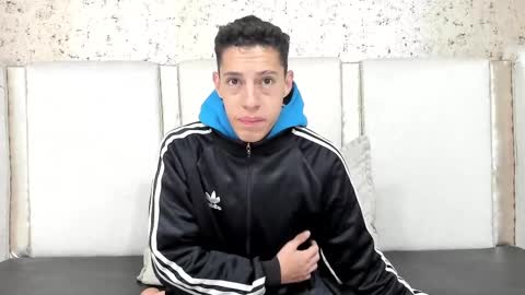 Thiago   online show from 03/06/25, 12:43