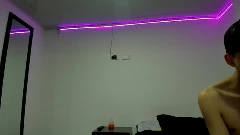 Thiago Wells online show from 02/23/25, 06:49