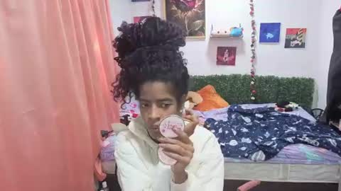 Snapshot of thiana_horny chatting on 07/11/26, 02:09 thiana_horny online show from 07/11/26, 02:09