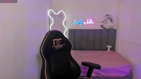  thiana  online show from 11/21/25, 03:38