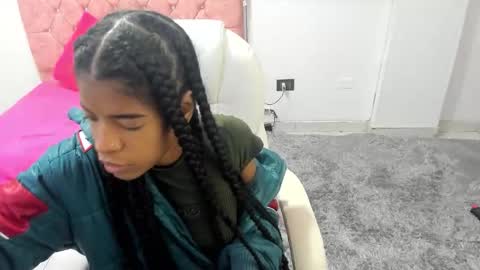 thianahorny online show from 11/24/25, 09:31