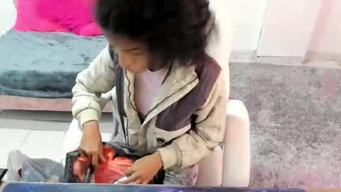 thianahorny online show from 12/01/25, 11:59