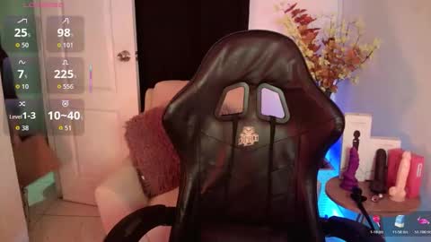 Snapshot of thiara_dor chatting on 02/09/26, 03:32 Thiara Next Stream 0211 get my social media 3 online show from 02/09/26, 03:32