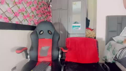 Snapshot of thiara_veky chatting on 03/09/26, 07:29 Thiara online show from 03/09/26, 07:29