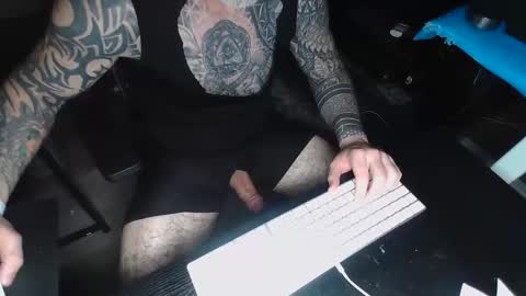 Snapshot of thicchogg chatting on 02/15/26, 08:13 thicchogg online show from 02/15/26, 08:13