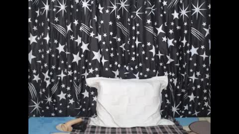 Snapshot of thick_bigcock13 chatting on 01/14/25, 08:37 gil online show from 01/14/25, 08:37