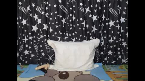 Snapshot of thick_bigcock13 chatting on 02/09/25, 01:46 gil online show from 02/09/25, 01:46