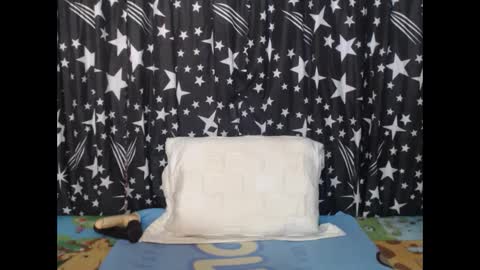 Snapshot of thick_bigcock13 chatting on 02/16/25, 10:32 gil online show from 02/16/25, 10:32