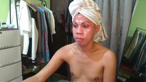 Snapshot of thick_bigcock13 chatting on 10/07/25, 01:58 gil online show from 10/07/25, 01:58