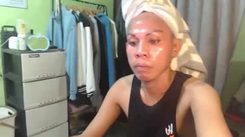 Snapshot of thick_bigcock13 chatting on 10/14/25, 01:17 gil online show from 10/14/25, 01:17