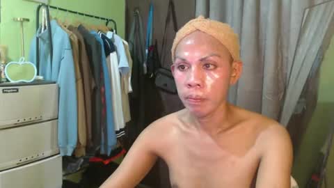 Snapshot of thick_bigcock13 chatting on 10/23/25, 06:34 gil online show from 10/23/25, 06:34