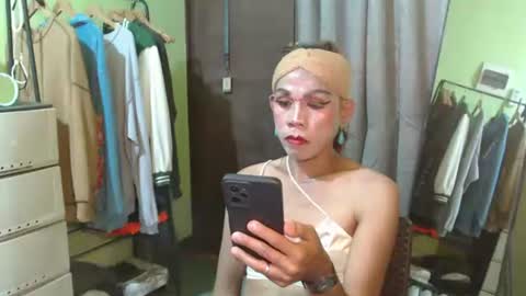 Snapshot of thick_bigcock13 chatting on 11/20/25, 11:21 gil online show from 11/20/25, 11:21