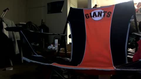 Snapshot of thickasatallcan chatting on 04/24/26, 09:01 thickasatallcan online show from 04/24/26, 09:01