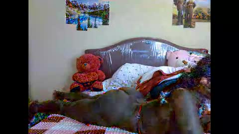 thickassvillageebony online show from 10/17/25, 07:00