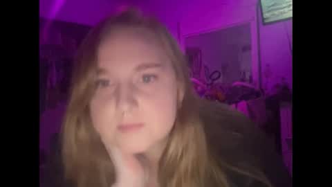 Ariel online show from 01/14/25, 04:57