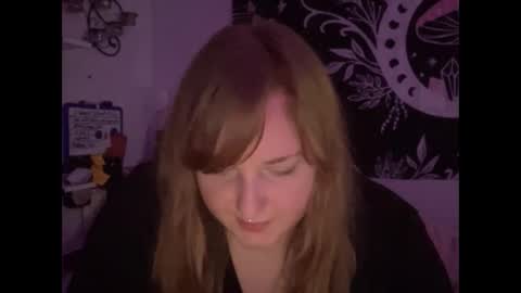 Ariel online show from 02/24/25, 05:00