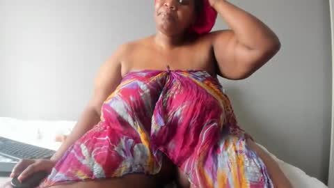 thickleeyanax online show from 01/17/25, 05:53