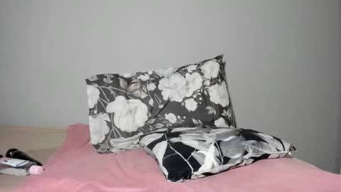 thickleeyanax online show from 02/23/25, 11:14