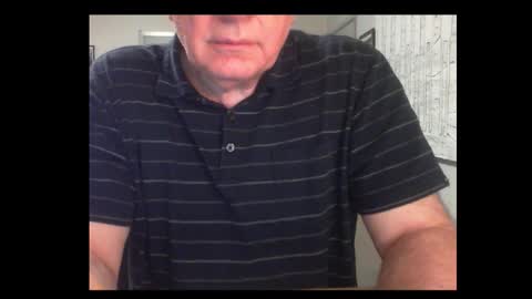 Snapshot of thickmelnik chatting on 12/19/25, 01:51 James online show from 12/19/25, 01:51